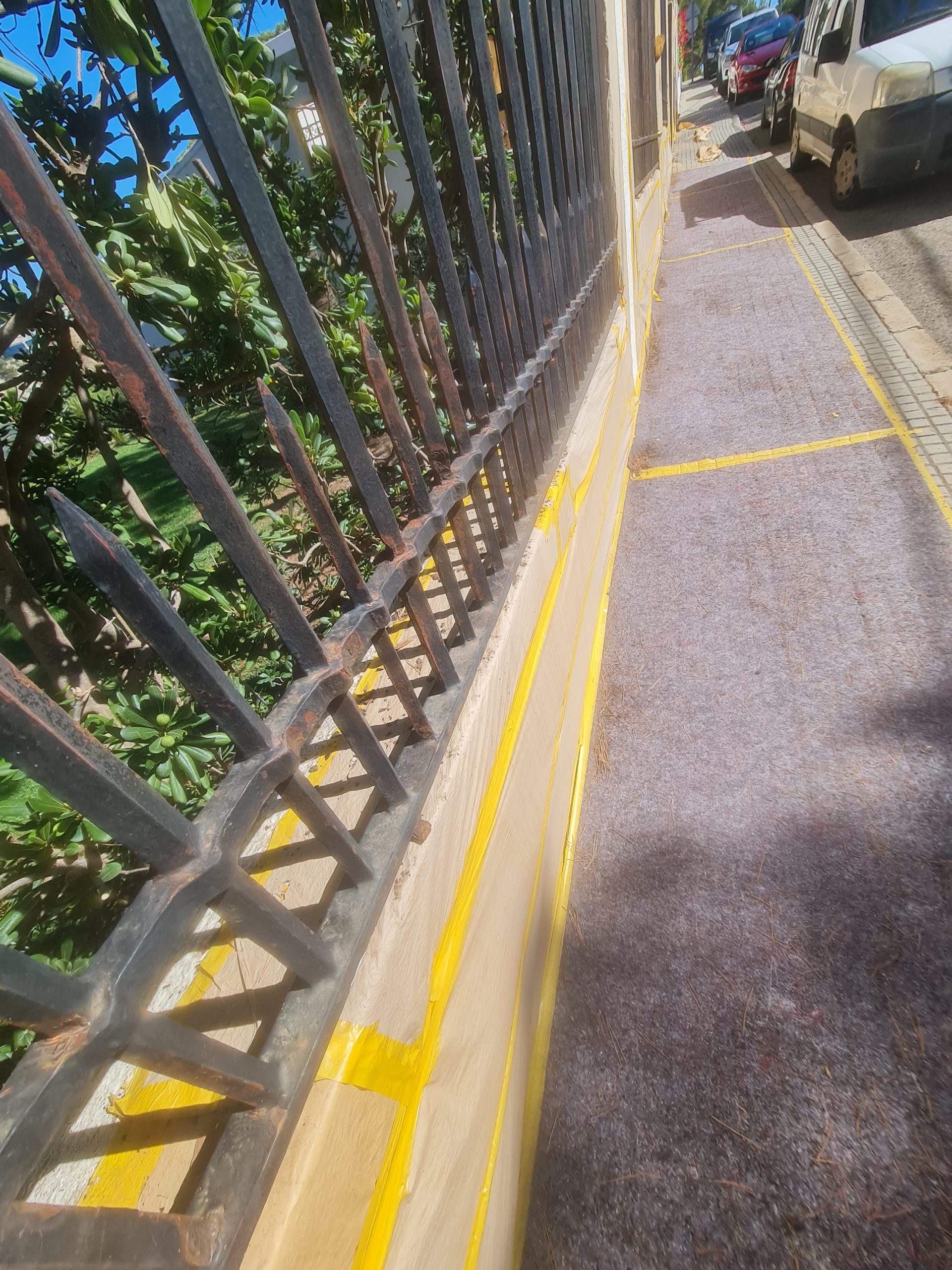 Painting & Wood/Metal Protection for Fences, Gates & Railings 🚪🛡️